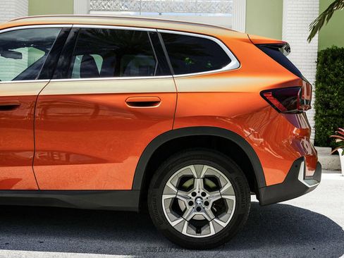 Used 2023 BMW X1 xDrive28i AWD/4WD image 5