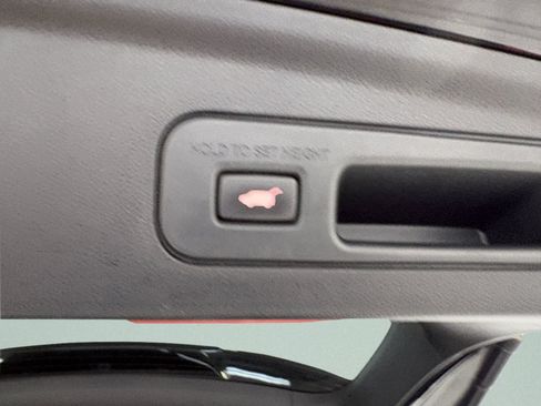 Used 2023 Acura MDX FWD image 10