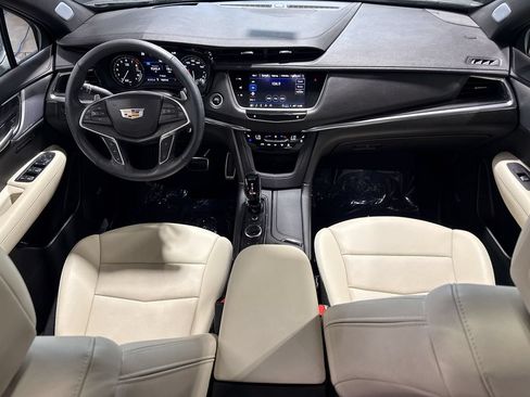 Used 2024 Cadillac XT5 Sportv w/ Technology Package AWD/4WD image 29