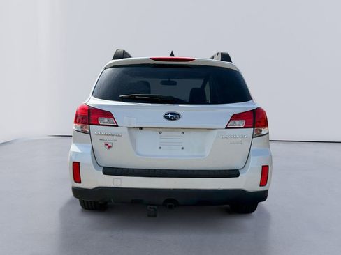 Used 2013 Subaru Outback 2.5i Limited image 4