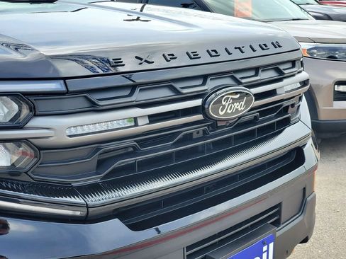 Certified 2025 Ford Expedition Tremor AWD/4WD image 3