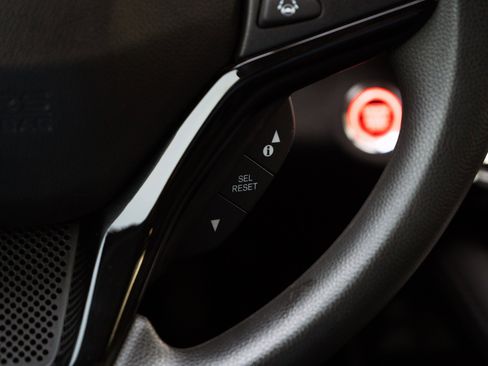 Used 2021 Honda HR-V EX image 23