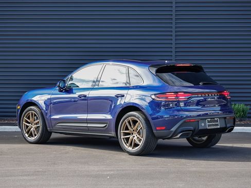 New 2026 Porsche Macan image 3
