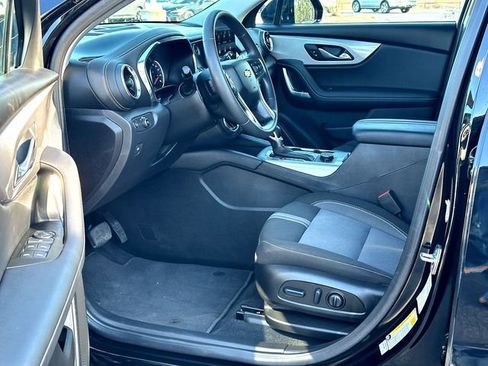 Used 2025 Chevrolet Blazer LT image 10