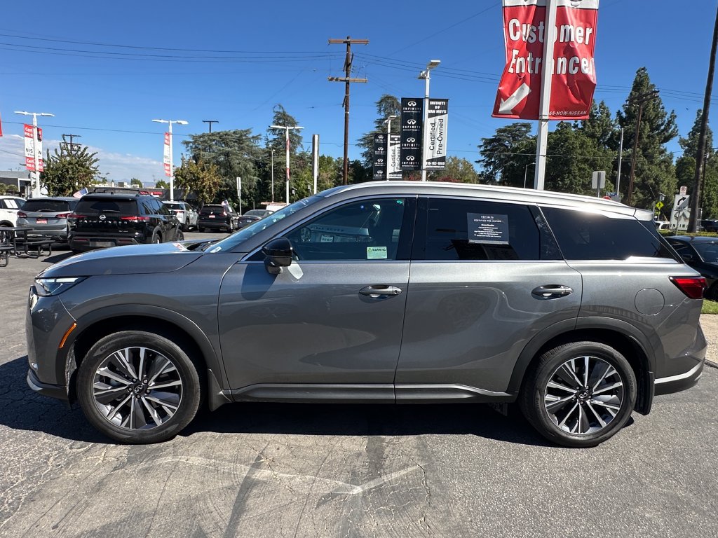 Certified 2027 INFINITI QX60 Luxe w/ Cargo Package FWD image 3