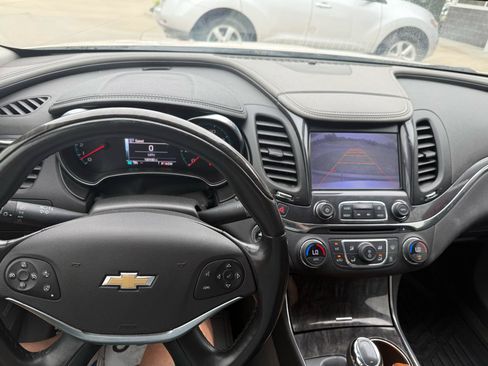 Used 2014 Chevrolet Impala LTZ FWD image 18