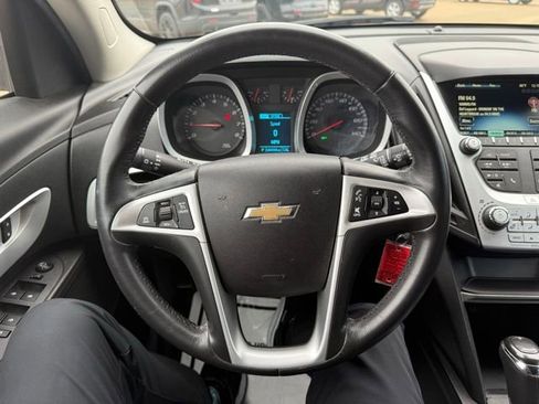 Certified 2017 Chevrolet Equinox LT w/ Convenience Package image 19