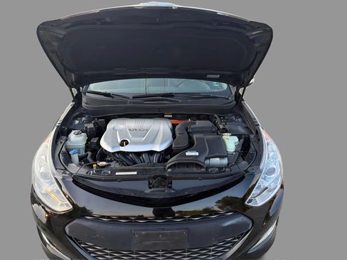Used 2012 Hyundai Sonata Hybrid w/ Leather Pkg FWD image 13