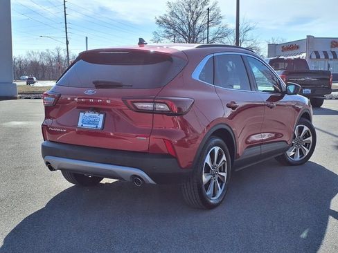 Certified 2025 Ford Escape Platinum w/ Premium Technology Package image 5