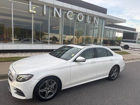 Used 2017 Mercedes-Benz E 300 image 1