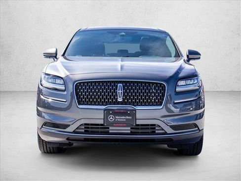 Used 2022 Lincoln Nautilus Reserve w/ Monochromatic Package AWD/4WD image 2