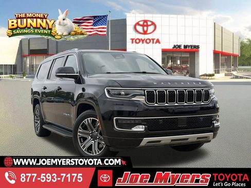 Used 2024 Jeep Wagoneer L Series II RWD image 1