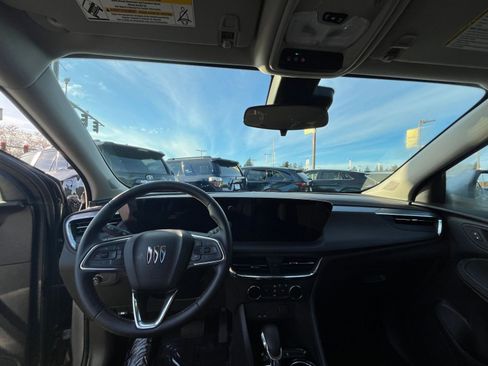 Used 2025 Buick Encore GX Preferred image 33