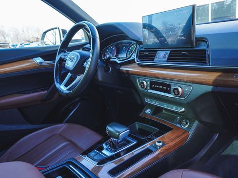 Used 2021 Audi Q5 2.0T Premium w/ Convenience Package image 46