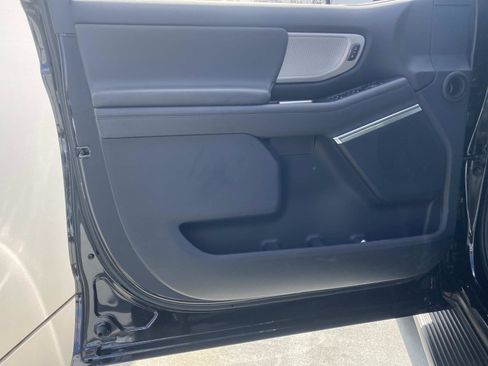 New 2026 Ford Expedition Active RWD image 13