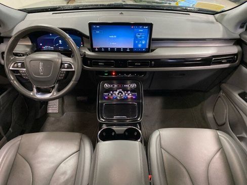 Certified 2022 Lincoln Nautilus Reserve w/ Cargo Utility Package image 10