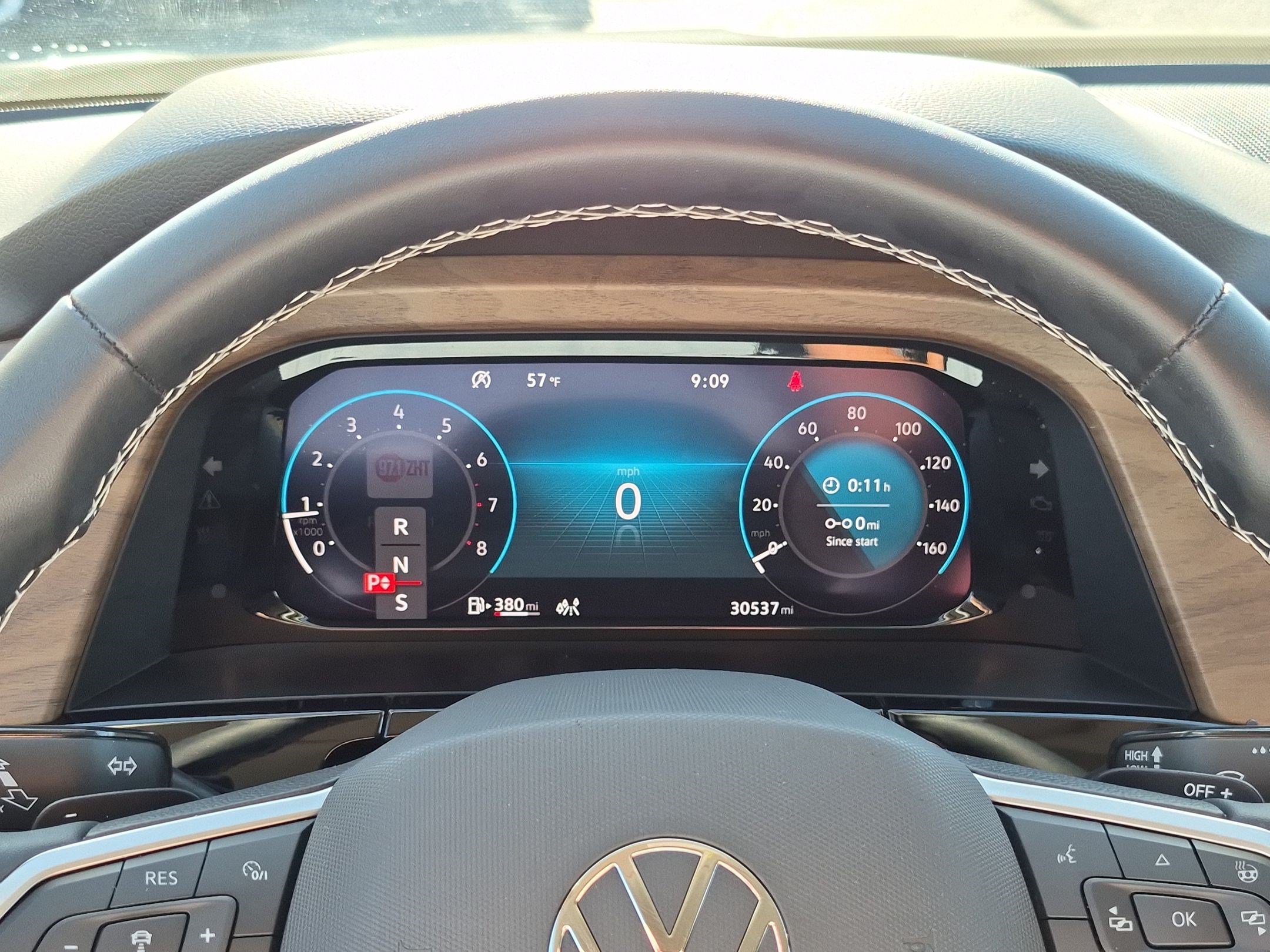 Used 2024 Volkswagen Atlas SE AWD/4WD image 20