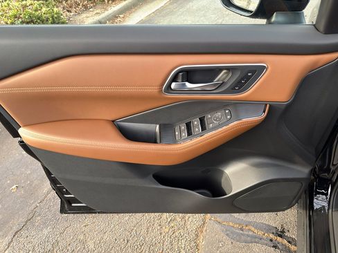 New 2026 Nissan Rogue Platinum w/ Platinum Premium Package image 16