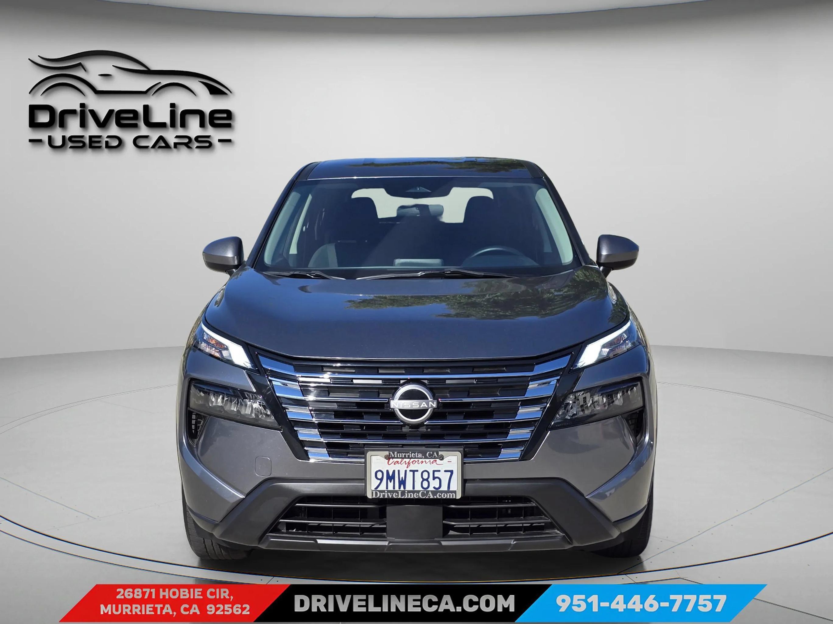Used 2024 Nissan Rogue SV FWD image 3