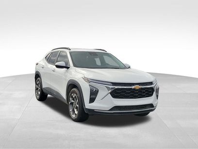 Used 2025 Chevrolet Trax LT w/ Driver Confidence Package