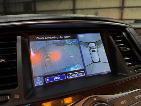 Used 2016 INFINITI QX80 Limited w/ Driver's Assistance Package image 34