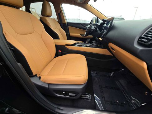 Used 2025 Lexus NX 350h AWD w/ Premium Package image 11