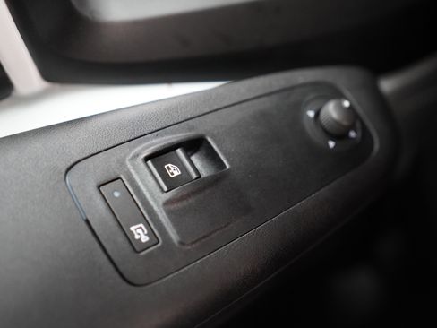 Used 2024 RAM ProMaster 3500 w/ Delivery Van Package image 18