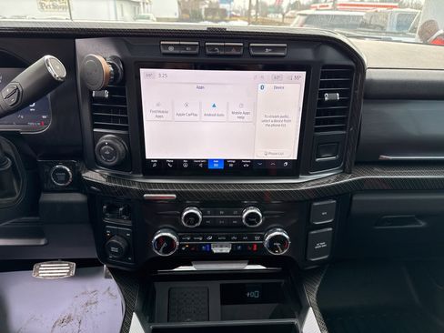 Used 2024 Ford F250 Lariat w/ Lariat Ultimate Package image 5