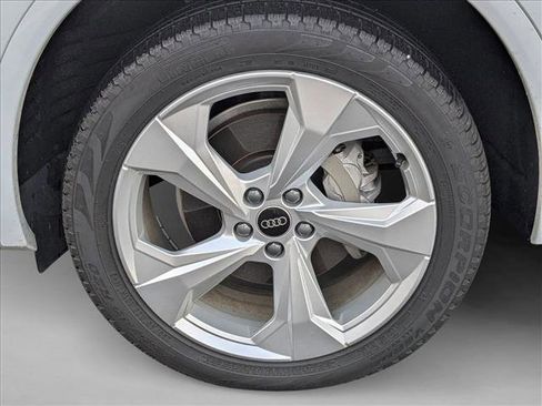 Used 2025 Audi Q5 2.0T Premium Plus w/ Premium Plus Package image 10