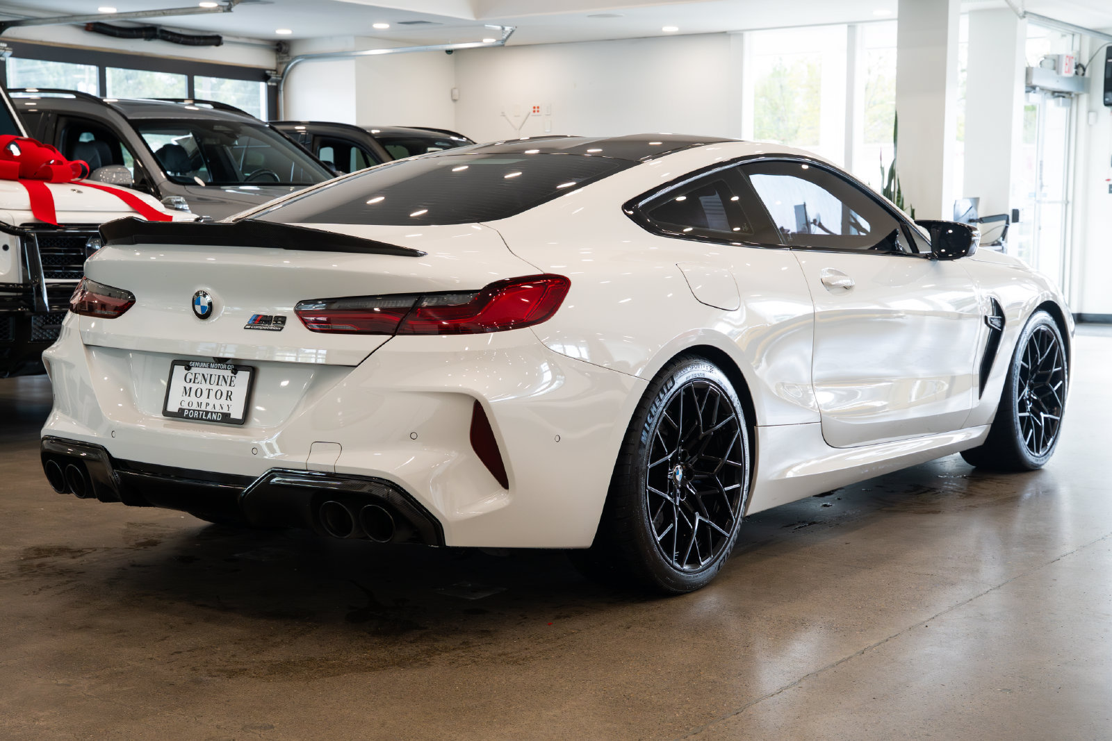 Used 2020 BMW M8 Competition w/ M Carbon Exterior Package AWD/4WD image 4