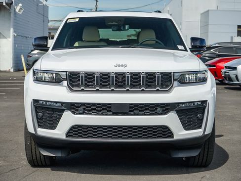 New 2026 Jeep Grand Cherokee L Limited image 2