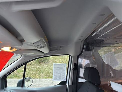 Certified 2022 Ford Transit Connect XL image 15