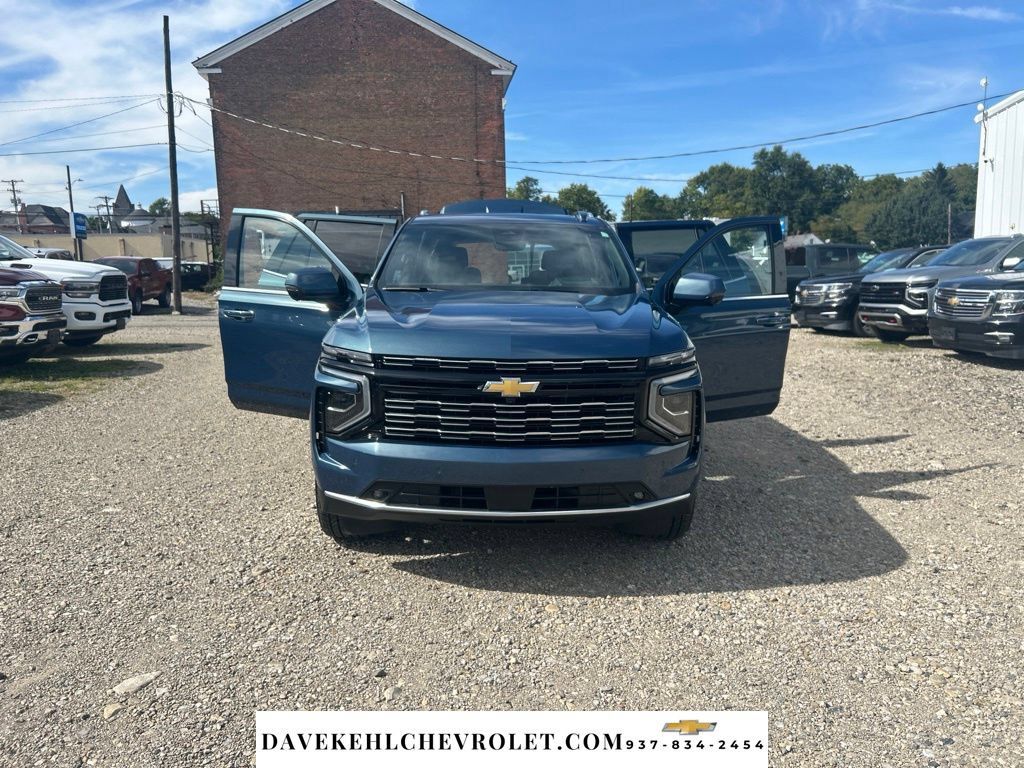 Used 2026 Chevrolet Tahoe High Country w/ Sun And Tow Package AWD/4WD image 9
