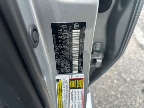 Used 2025 Toyota Camry LE image 28