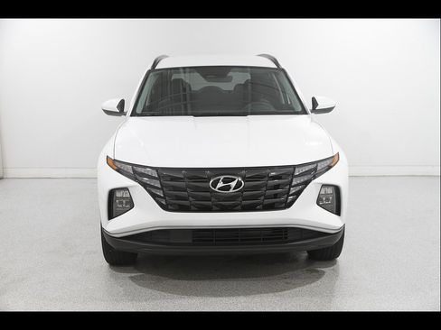 Certified 2024 Hyundai Tucson SEL AWD/4WD image 2