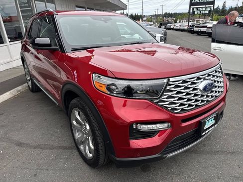 Used 2020 Ford Explorer Platinum w/ Premium Technology Package AWD/4WD image 12