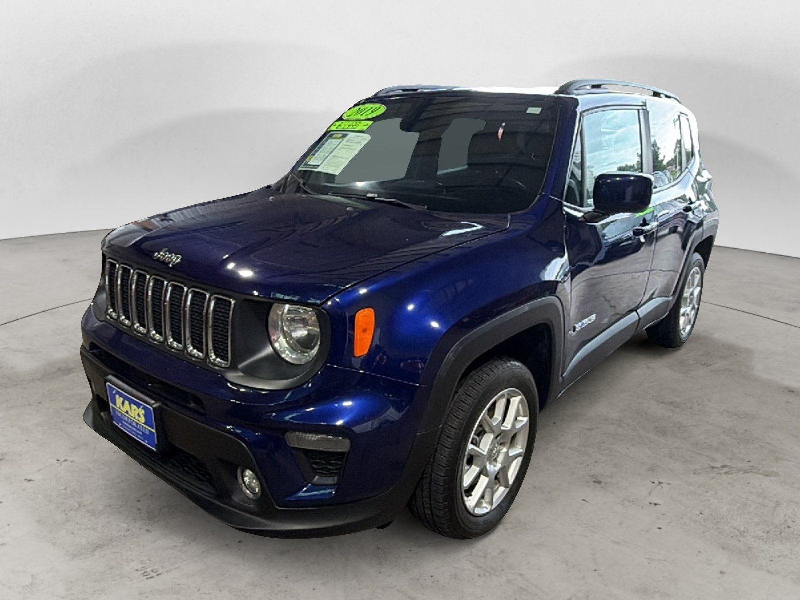 Used 2019 Jeep Renegade Latitude w/ Cold Weather Group AWD/4WD image 1