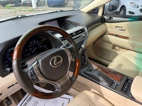 Used 2013 Lexus RX 450h AWD w/ Navigation Pkg image 11