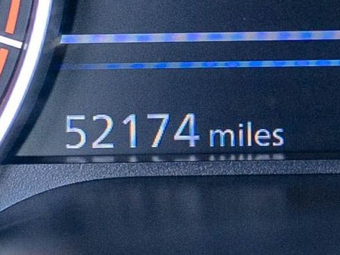 Used 2024 Nissan Altima 2.5 SV image 14