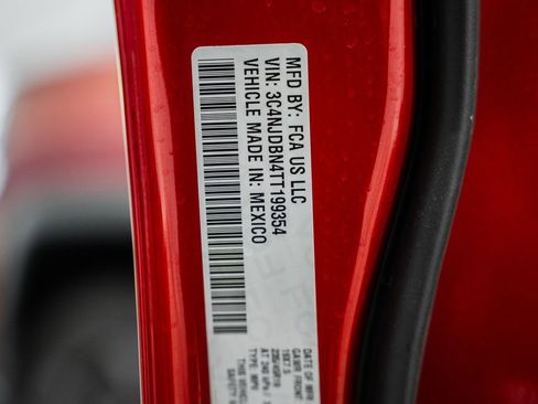 New 2026 Jeep Compass Latitude image 36