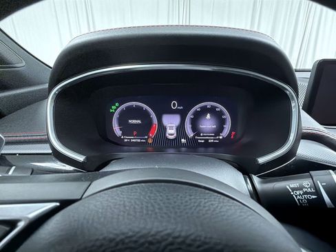 Used 2023 Acura MDX A-Spec image 19