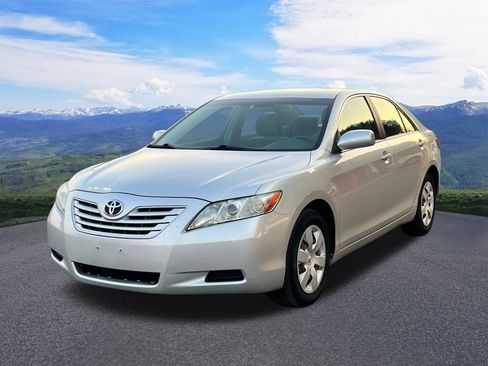 Used 2008 Toyota Camry LE FWD image 1