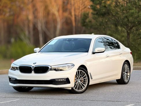 Used 2018 BMW 530i xDrive w/ Premium Package image 7