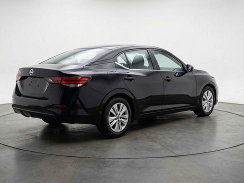Used 2025 Nissan Sentra S FWD image 9