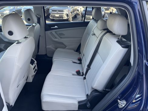 Used 2024 Volkswagen Tiguan SE FWD image 35