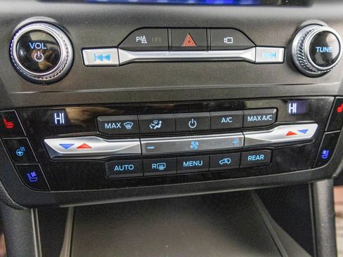 Used 2020 Ford Explorer ST w/ ST Street Pack image 32