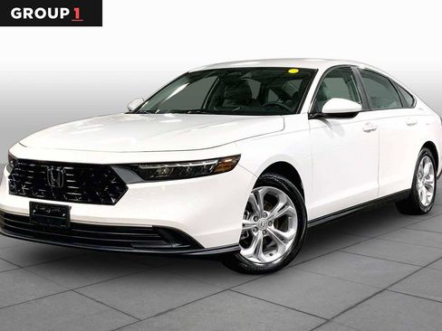 Used 2023 Honda Accord LX image 1