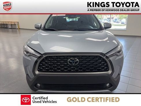 Certified 2023 Toyota Corolla Cross XLE w/ Convenience Package FWD image 3