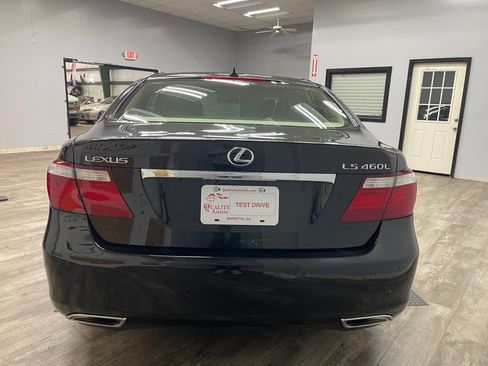 Used 2009 Lexus LS 460 L w/ Executive Class Seating Pkg RWD image 8