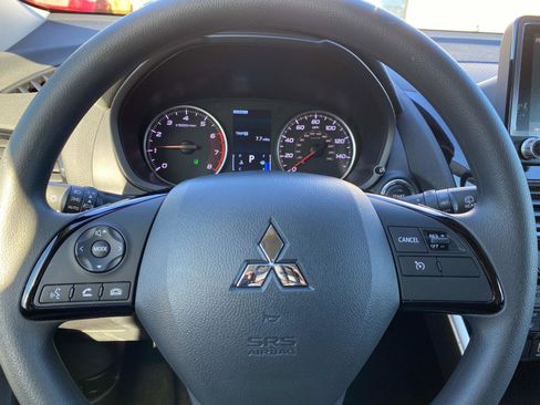 New 2025 Mitsubishi Eclipse Cross LE image 12